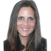 Ragazza laureata offre lezioni di lingua francese a ragazzi e adulti alle prime armi con la lingua